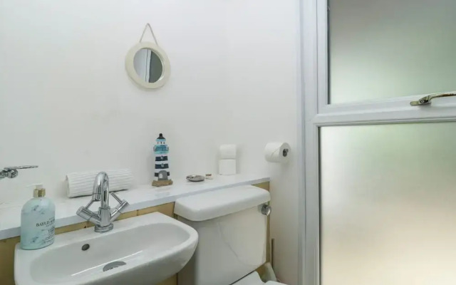The Coach House Apartment