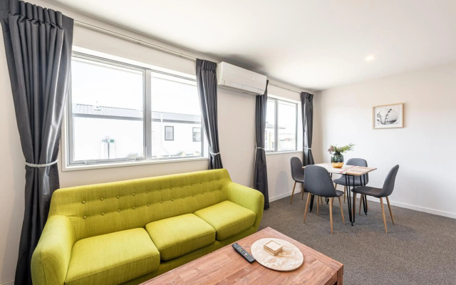 18 Jimmys Apartment