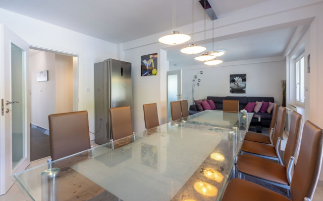 House Moderna 2