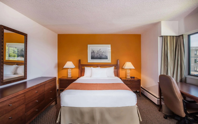 Howard Johnson Hotel - Victoria