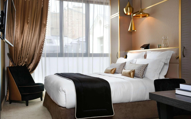 Niepce Paris Hotel, Curio Collection by Hilton