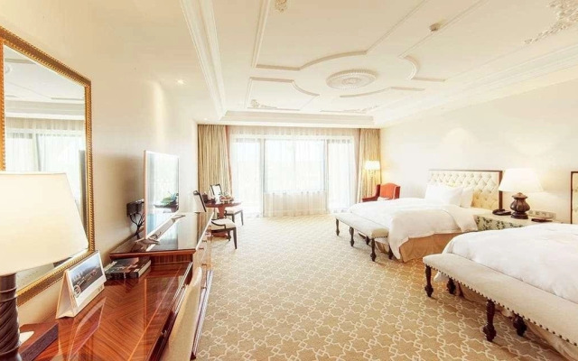 Wyndham Grand Plaza Royale Resort Nanjing