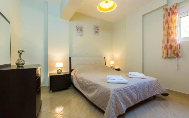 Eva home, 200m from the sea!