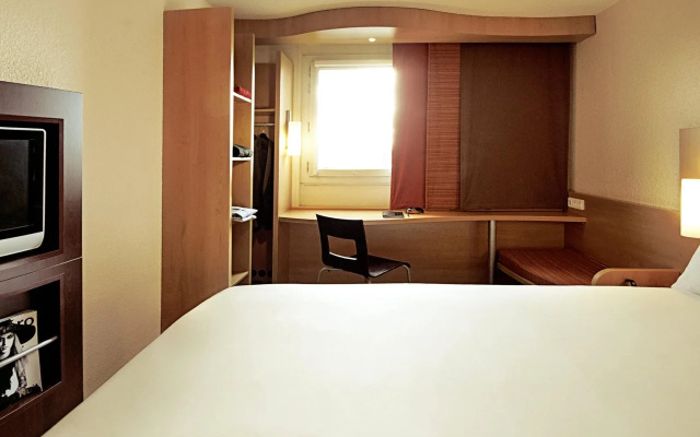 ibis Gloucester