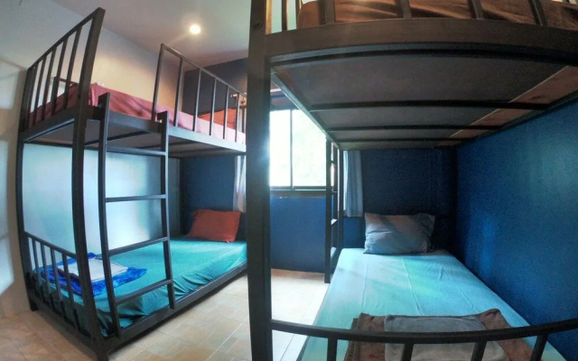 SLEEPYHEADHOSTEL