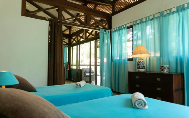 Kenaki Lodge