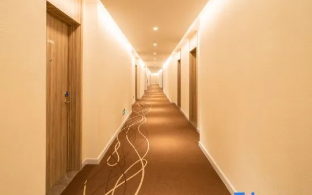 HanTing Premium Hotel (Minhou University Town Shangjie Subway Station)