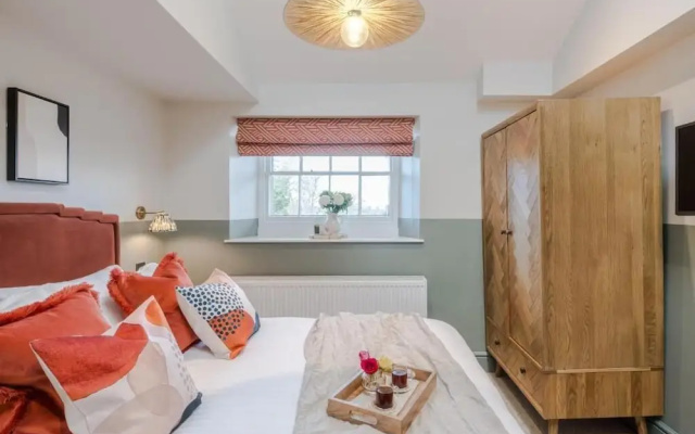 Your Apartment - Redland Place