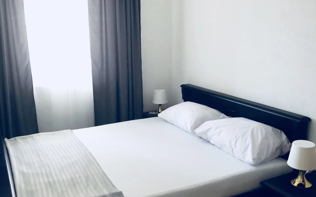 Elma Hotel