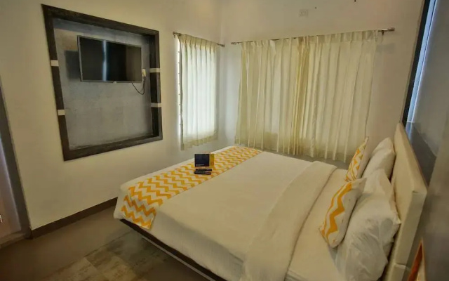 FabHotel SRJs Thaneesh Southwick