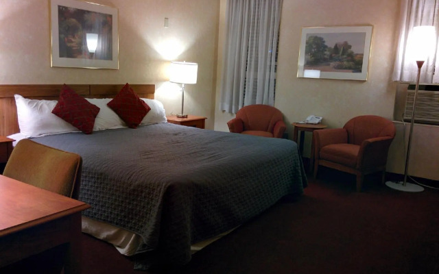 Royal Inn and Suites