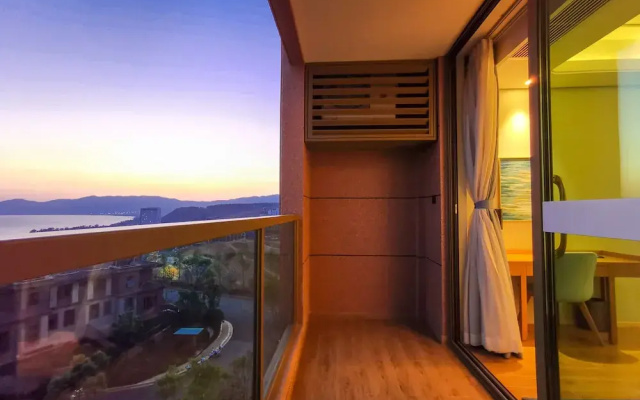 Emerald Bay Hotel