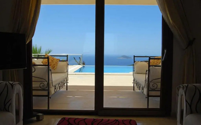 Villa Yakamoz