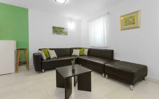 Apartments Gnjidic