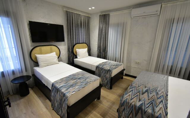 Otel GülAyvalik