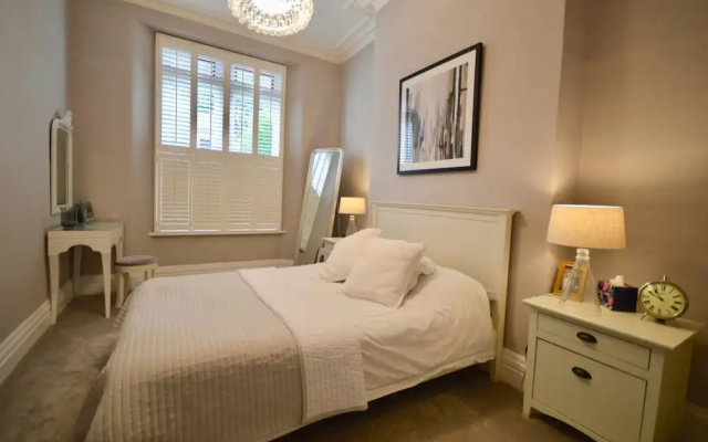 Elegant Bristol Garden Flat By The Arches