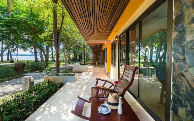 Kaw Kwang Beach Resort