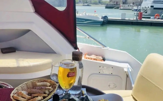 Bateau de Prestige