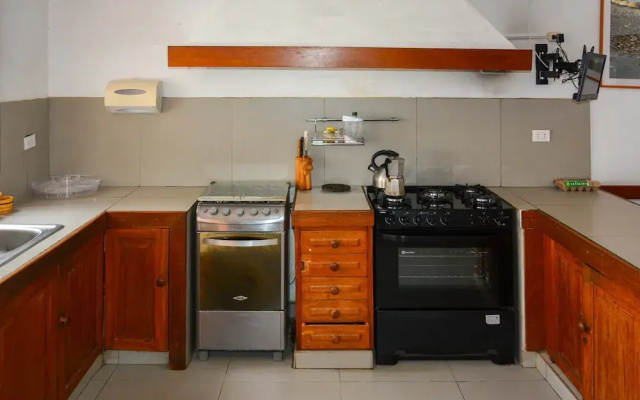 w Modern 5BR With Private Pool in Paracas