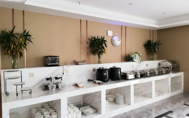 Xian Runjia Hotel