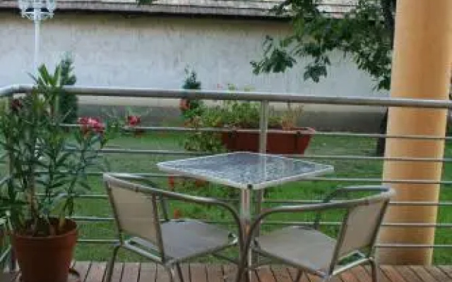Luca Apartments