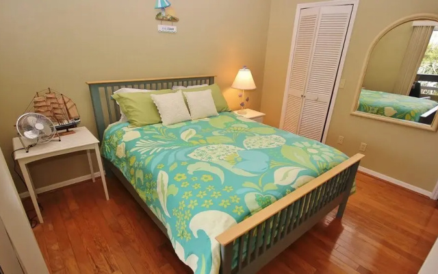Sea Woods 270 Apartment 3
