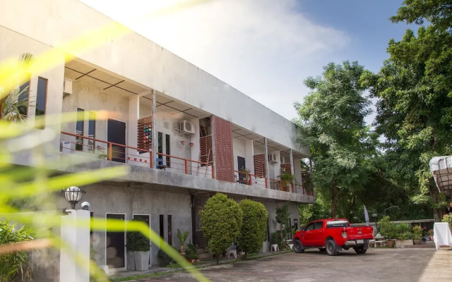 Shanya Guesthouse