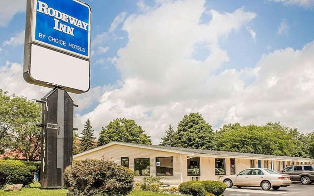 Rodeway Inn Findlay University Area