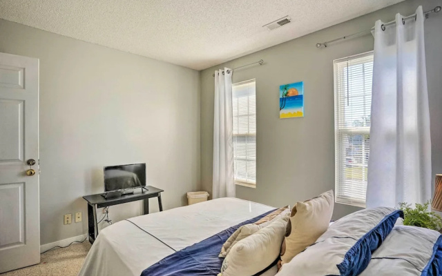9 Mi to Richmond: Sandston Home w/ Office