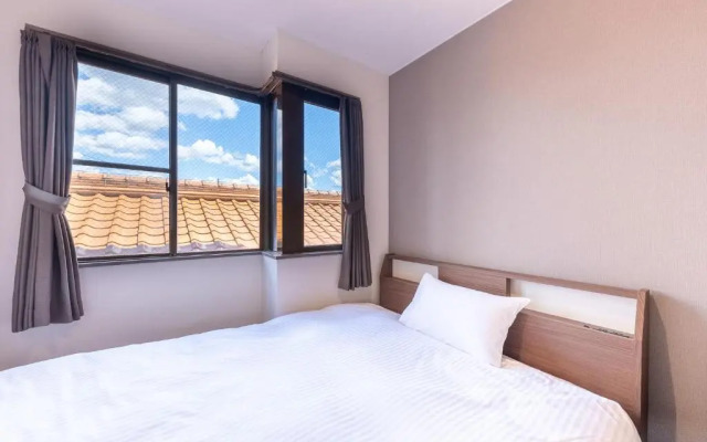 Flycat Hotel