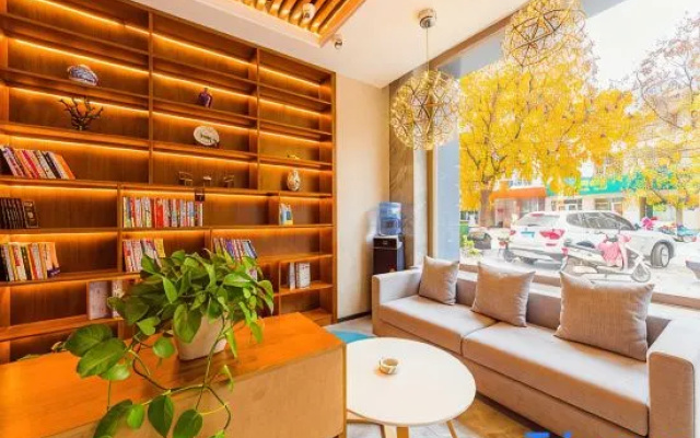 Cedar Boutique Hotel