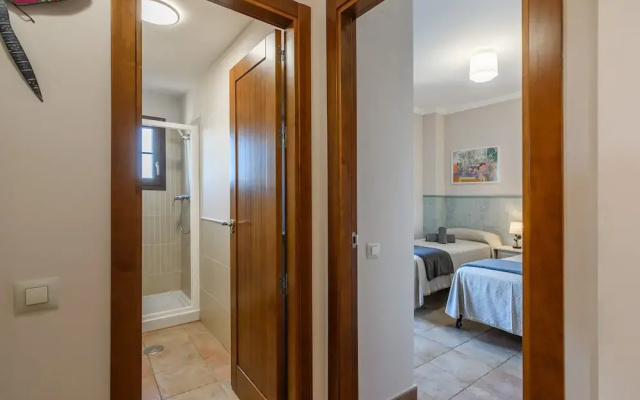 Family Penthouse Near Isla Marina