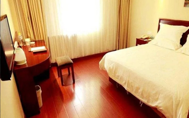GreenTree Inn Jiangxi Yingtan Jiaotong Road Central Square Business Hotel