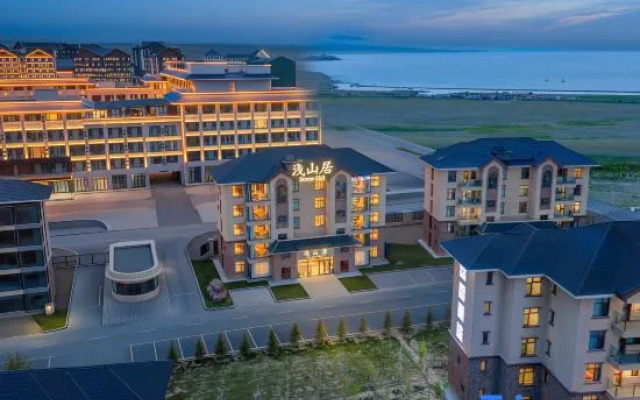 Qian Shan Ju Hotel (Sayram Lake Tourist Center Store)