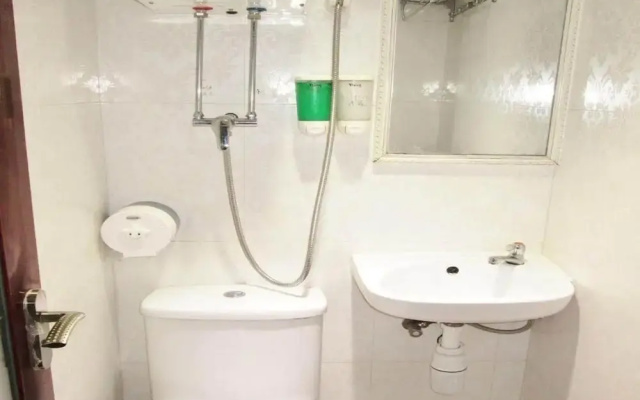 New Las Vegas Guest House 5F