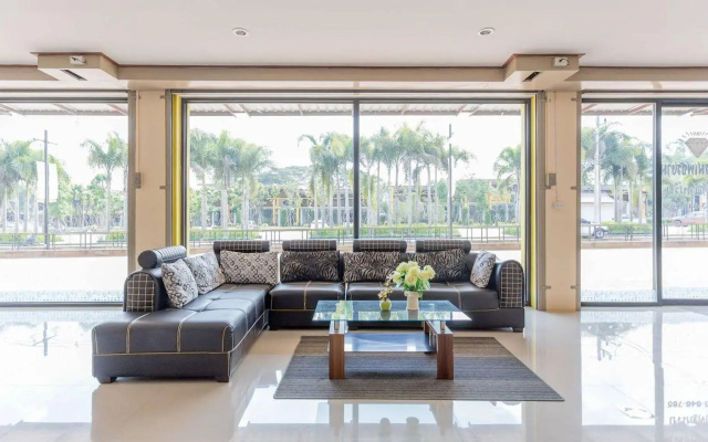 Phet Ngam Hotel
