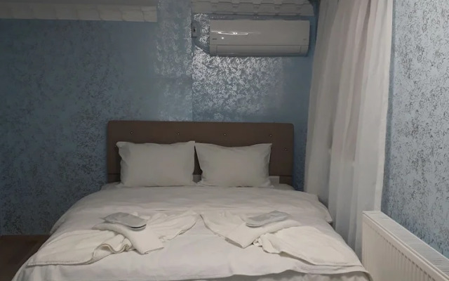 Blue Sail Hotel