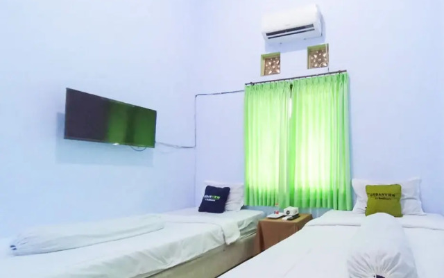 Urbanview Hotel Trisna Srabah