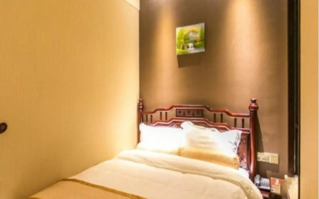Huiteng Business Hotel