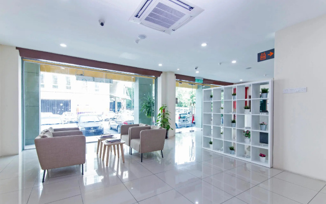 Super OYO 326 Tc Hotel