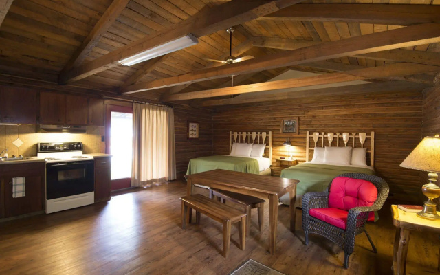 Lindsey's Resort
