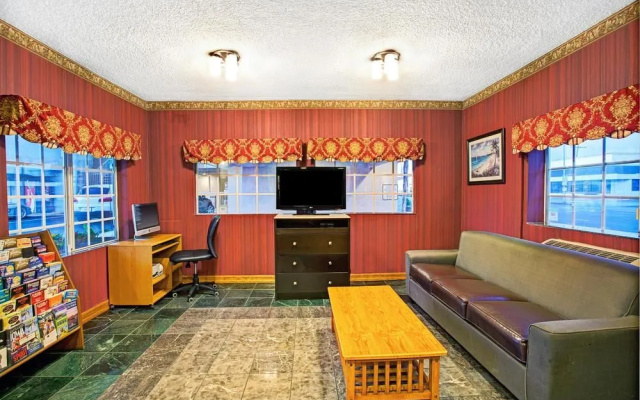 Ramada Marina Del Rey