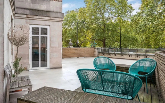 Large Mayfair Home Huge Terrace Concierge