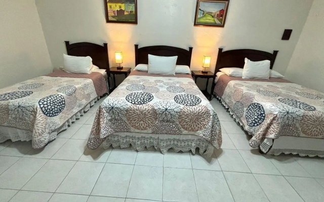 Hotel Casa Blanca