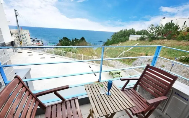 Donghae Red Roof Pension