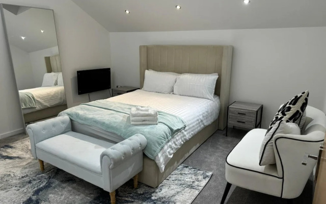 Luxury Loft Style 2 Bed Apartment Next to Excel/o2