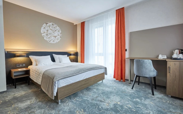 Crystal Hotel