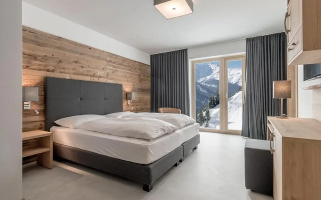 Mondschein Hotel and Chalet