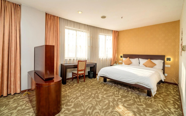 Xinhua Hotel