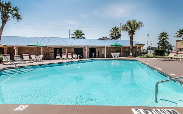 Days Inn Hinesville